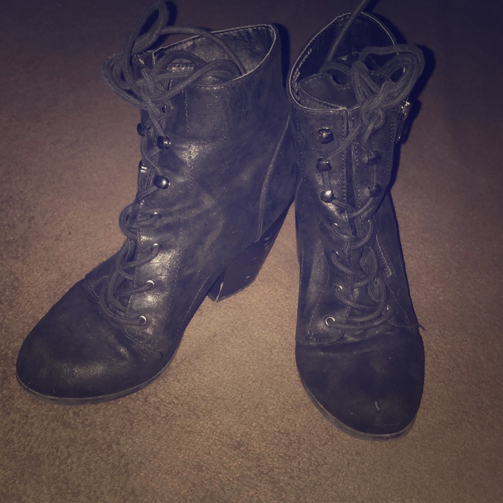 Black Heeled Boots